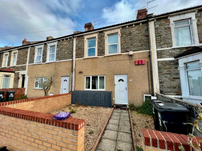 Flat To Rent In Charlton Road, Kingswood, Bristol, BS15