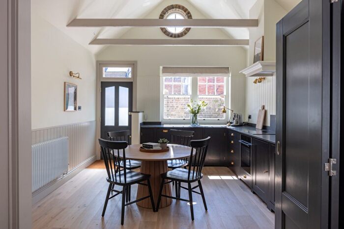 1 Bedroom Mews For Sale In Cedar Studio, Deal, Kent, CT14