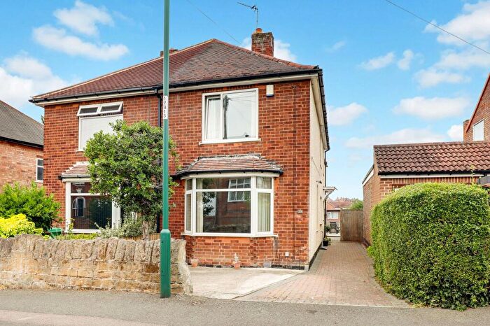 3 Bedroom Semi-Detached House For Sale In Bakerdale Road, Nottingham, NG3