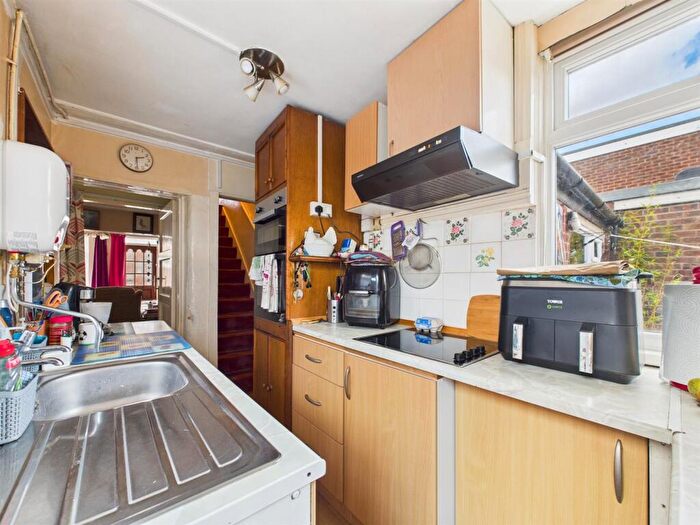3 Bedroom Terraced House For Sale In Church Street, Louth, LN11