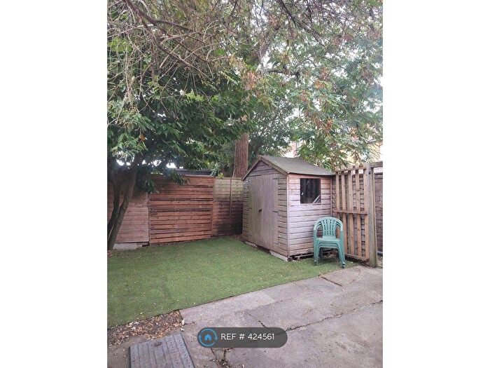 1 Bedroom Flat To Rent In Northfield Avenue, London, W13