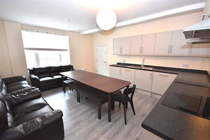 11 Bedroom Detached House To Rent In Old Elvet, Durham, DH1