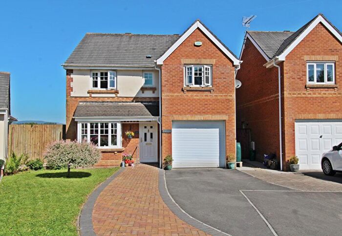 4 Bedroom Detached House For Sale In Maes Cefn Mabley, Llantrisant, Pontyclun, Rhondda Cynon Taff., CF72