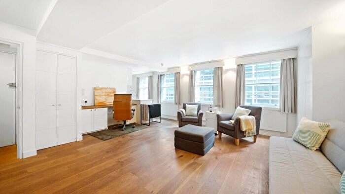Apartment To Rent In Fetter Lane, EC4A