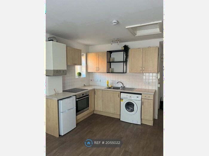 Studio To Rent In Lansdown Place, Cheltenham, GL50
