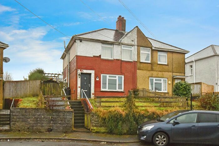 3 Bedroom Semi-Detached House For Sale In Heol Y Waun, Seven Sisters, Neath, Neath Port Talbot, SA10