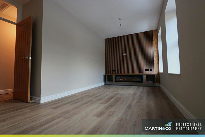 1 Bedroom Apartment To Rent In Bridge Street, Abercarn, NP11