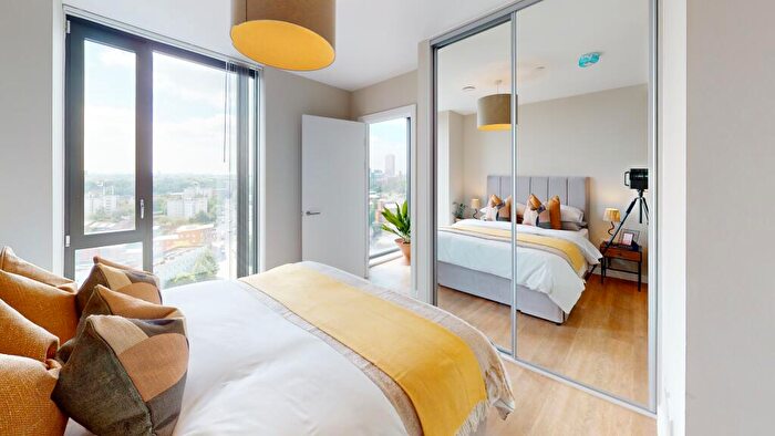 2 Bedroom Apartment To Rent In Bromsgrove Street, Birmingham, B5