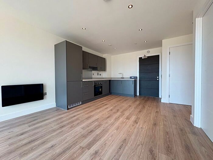 2 Bedroom Flat To Rent In Stratford House Road, Birmingham, B5