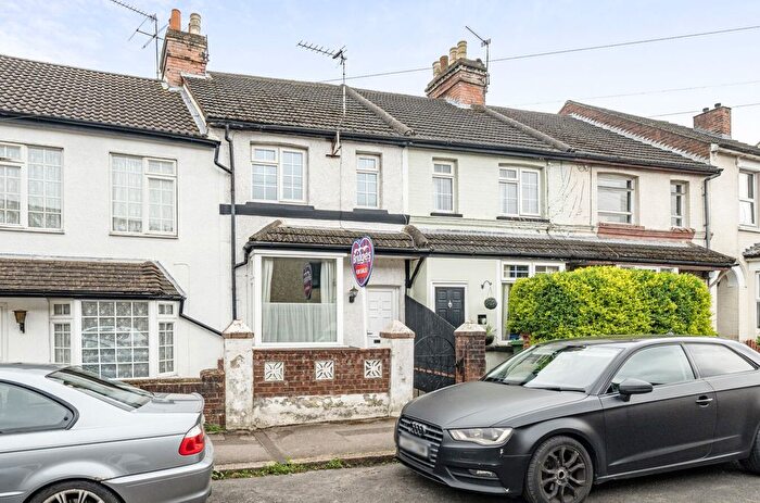 2 Bedroom Terraced House For Sale In Alexandra Road, Aldershot, Hampshire, GU11