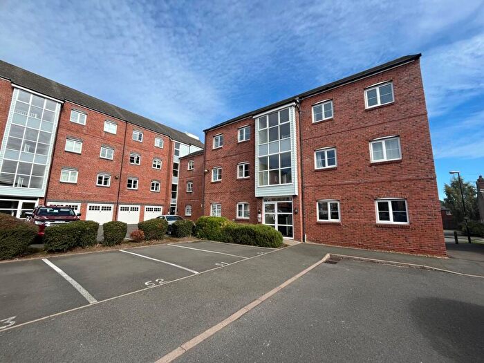 2 Bedroom Flat To Rent In Chandley Wharf, Warwick, CV34
