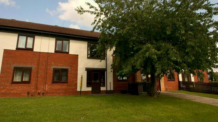 1 Bedroom Apartment To Rent In Ryedale Court, Seacroft, Leeds, LS14