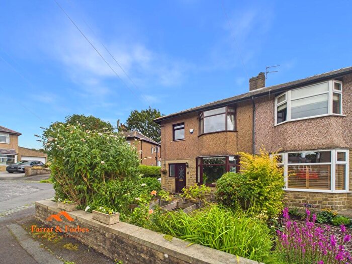 3 Bedroom Semi Detached House For Sale In Castle Close, Colne, BB8