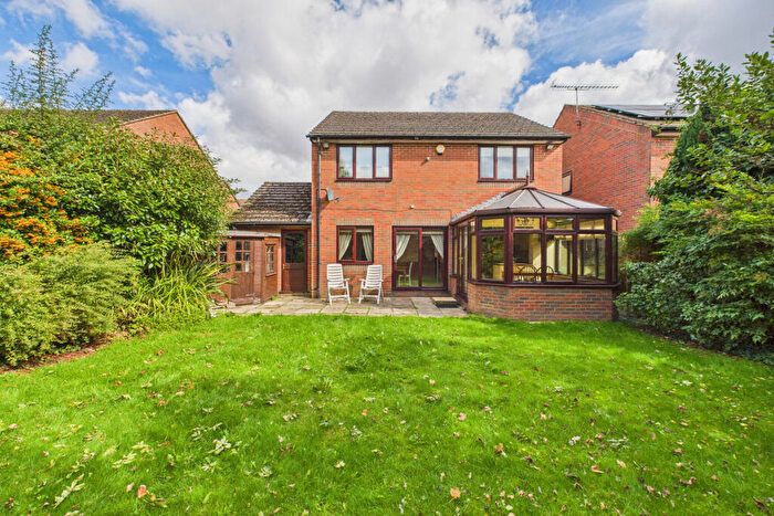 4 Bedroom Detached House For Sale In Woodfield Gardens, Hemel Hempstead, HP3