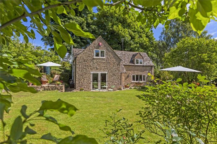 2 Bedroom Detached House For Sale In Waterlane, Oakridge, Stroud, Gloucestershire, GL6