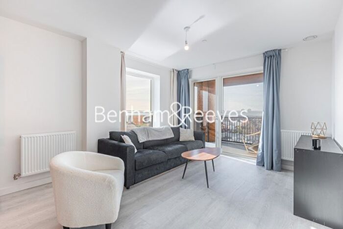 1 Bedroom Flat To Rent In East Acton Lane, Acton, W3