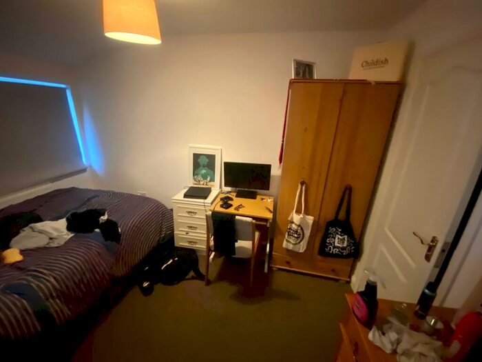 3 Bedroom House To Rent In **£ Pppw** Heron Drive, Lenton, NG7