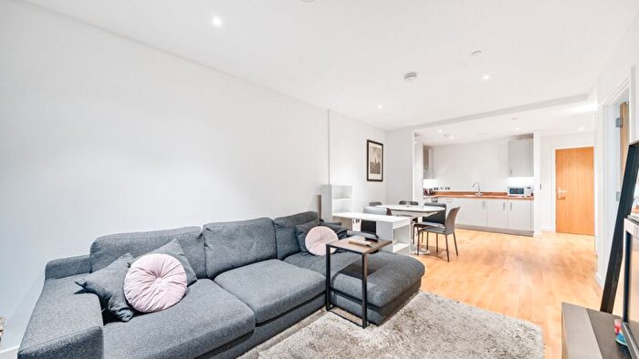 1 Bedroom Flat For Sale In Cutter Lane, Greenwich, SE10
