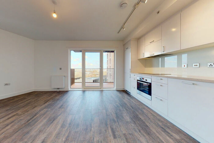 2 Bedroom Apartment To Rent In Pontoon Dock London, E16