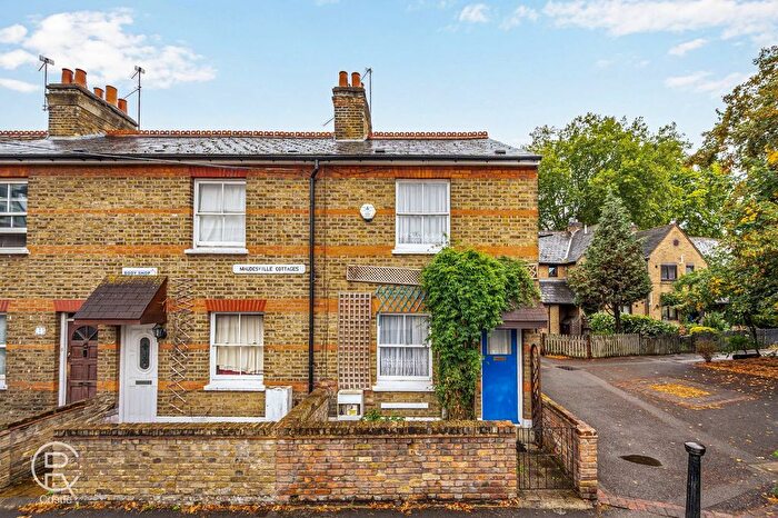3 Bedroom End Of Terrace House For Sale In Maudsville Cottages, Hanwell, W7