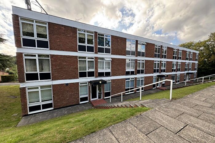 2 Bedroom Flat To Rent In The Pines, Purley, Croydon(London Borough), CR8