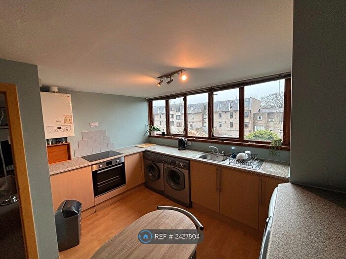 1 Bedroom Flat To Rent In Bon Accord Street, Aberdeen, AB11