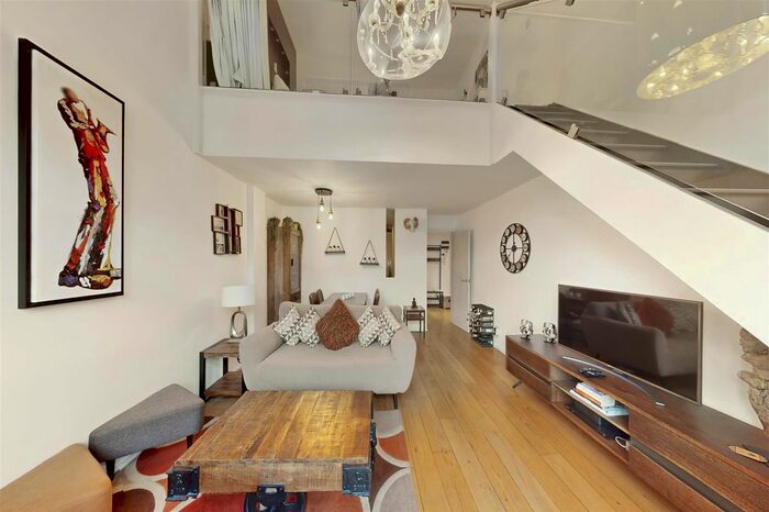 2 Bedroom Flat For Sale In Curtain Road, Shoreditch, EC2A