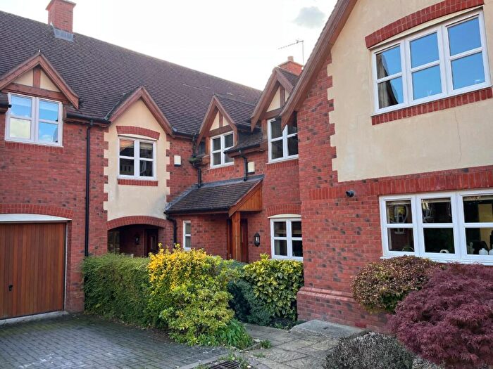 3 Bedroom Terraced House To Rent In Clopton Mews, Stratford-upon-Avon, CV37