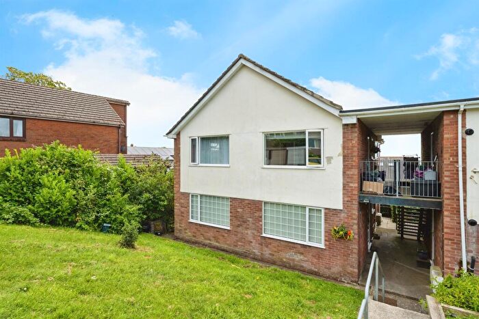 2 Bedroom Flat For Sale In Brynmead Court, Sketty, Swansea, SA2