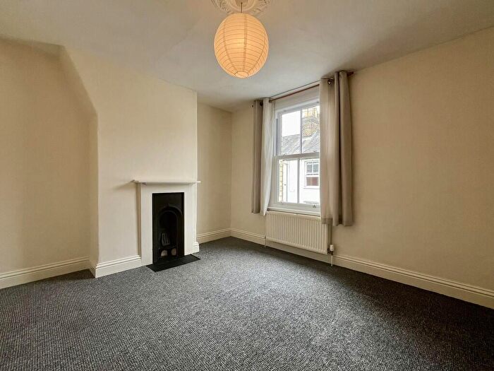 2 Bedroom End Of Terrace House To Rent In York Street, Cambridge, CB1