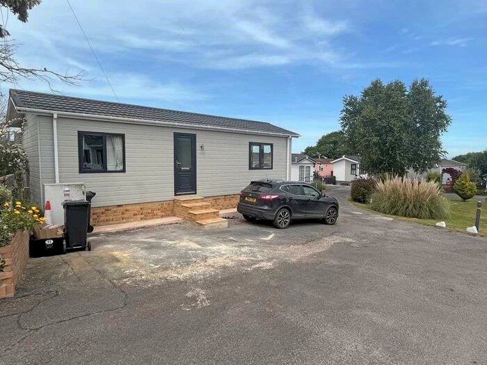 2 Bedroom Property For Sale In Doniford, Watchet, TA23