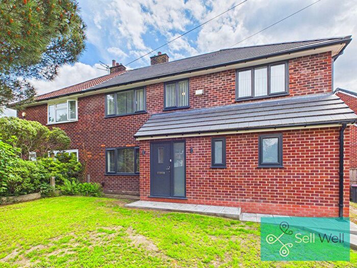 4 Bedroom Semi-Detached House For Sale In Shap Drive, Worsley, Manchester, M28