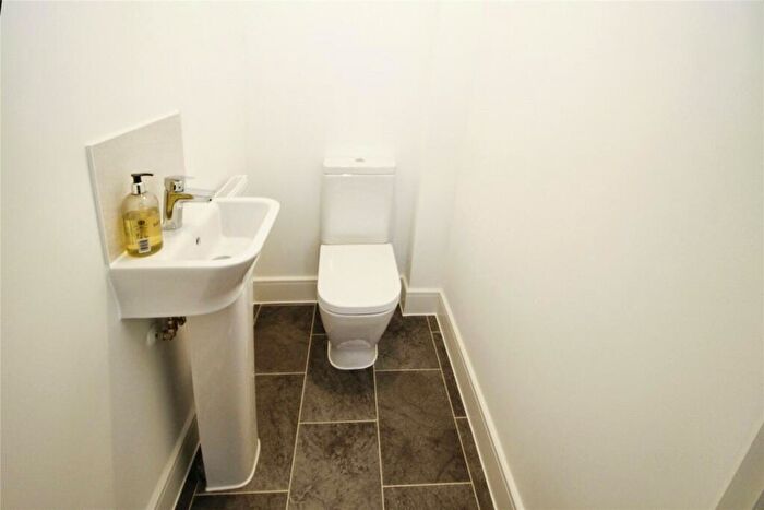 2 Bedroom End Of Terrace House To Rent In Bradworthy, Holsworthy, EX22