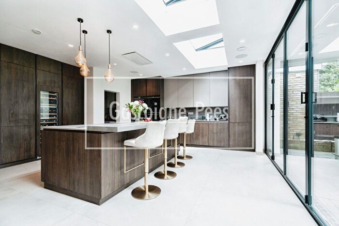 4 Bedroom Property To Rent In Fir Tree Road, Banstead, SM7