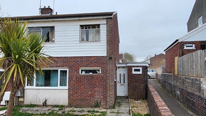 3 Bedroom Semi-Detached Villa For Sale In Yr Hendre, Nantgarw, Cardiff, South Glamorgan, CF15