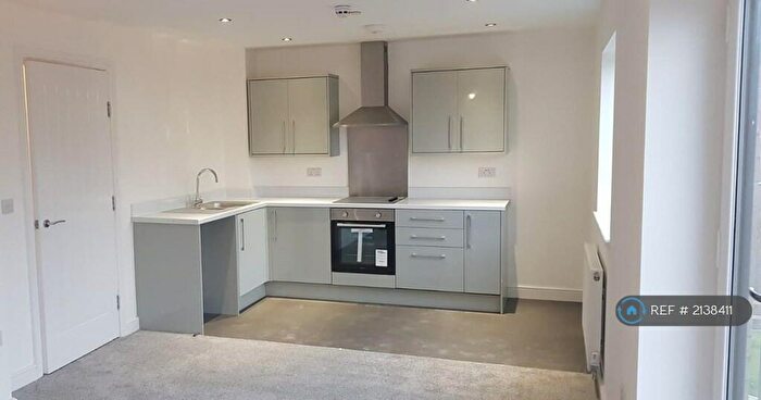 2 Bedroom Flat To Rent In Farrier Close, Swinton, Manchester, M27