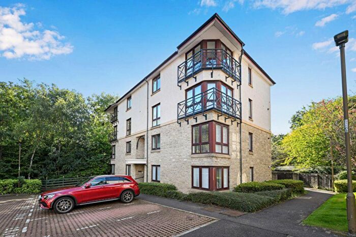 2 Bedroom Flat For Sale In / Greenpark, Liberton, Edinburgh, EH17