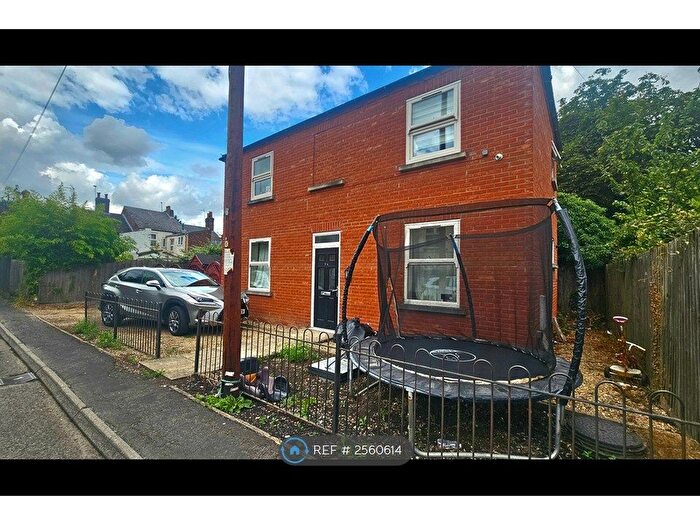 3 Bedroom Detached House To Rent In Spring Street, Spalding, PE11