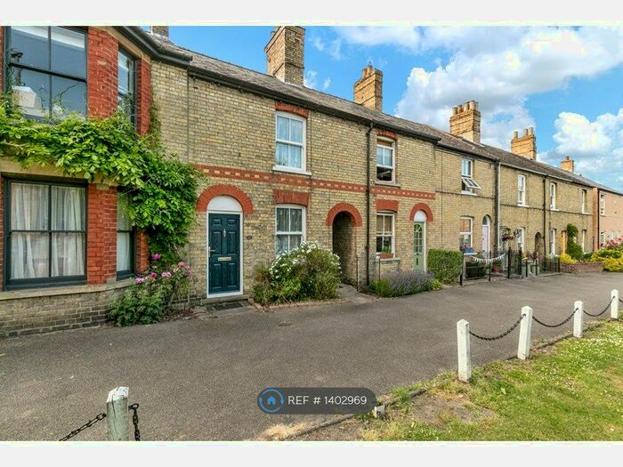 2 Bedroom Terraced House To Rent In Ouse Walk, Huntingdon, PE29