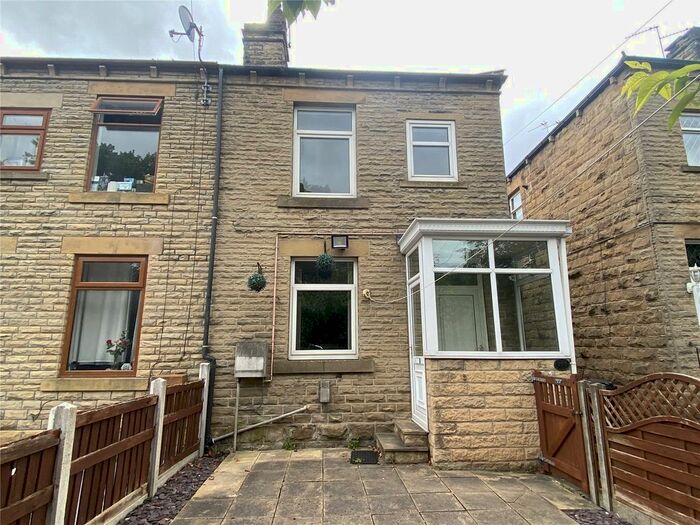 2 Bedroom Terraced House To Rent In Bradford Road, Batley, WF17