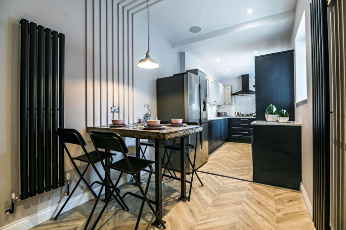 6 Bedroom House To Rent In Cameron Street, Liverpool, L7