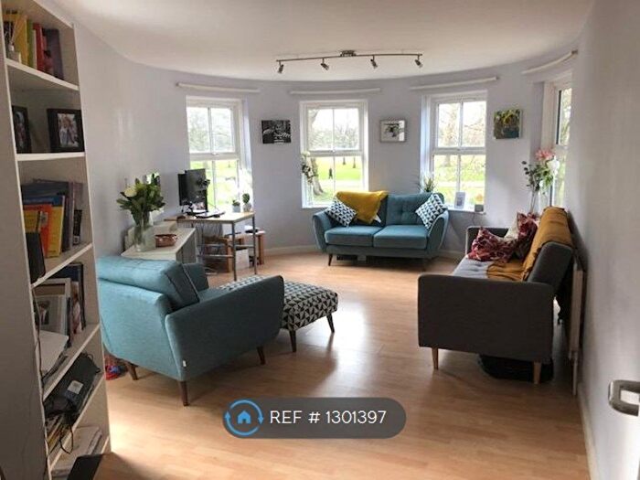 2 Bedroom Flat To Rent In Riseholme Court, London, E9