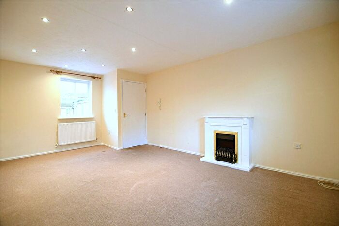 2 Bedroom Flat To Rent In Worle Moor Road, Weston Village, Weston-Super-Mare, North Somerset, BS24