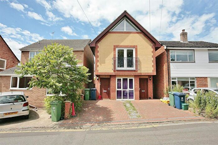 1 Bedroom Apartment To Rent In Headington, Oxford Epc Rating D, OX3