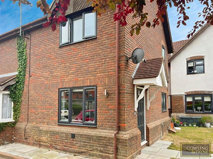 1 Bedroom House To Rent In Sutherland Place, Wickford, SS12