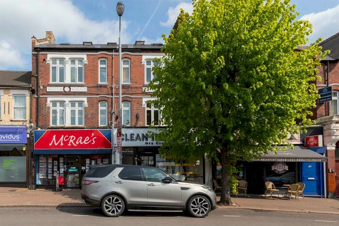 1 Bedroom Apartment To Rent In The Avenue, Highams Park, E4