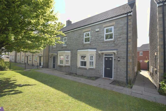 3 Bedroom Semi-Detached House To Rent In Wakeford Way, Warmley, Bristol, BS30