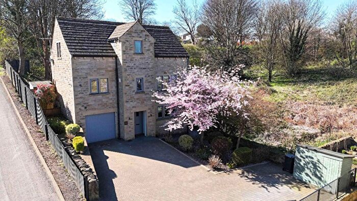4 Bedroom Detached House For Sale In Oak House, Woodhouse Lane, Brighouse, HD6