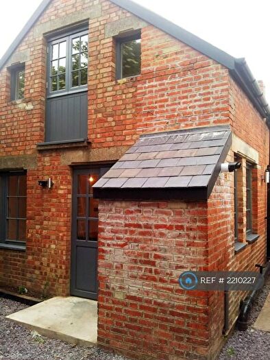 2 Bedroom Detached House To Rent In Torr Road, London, SE20