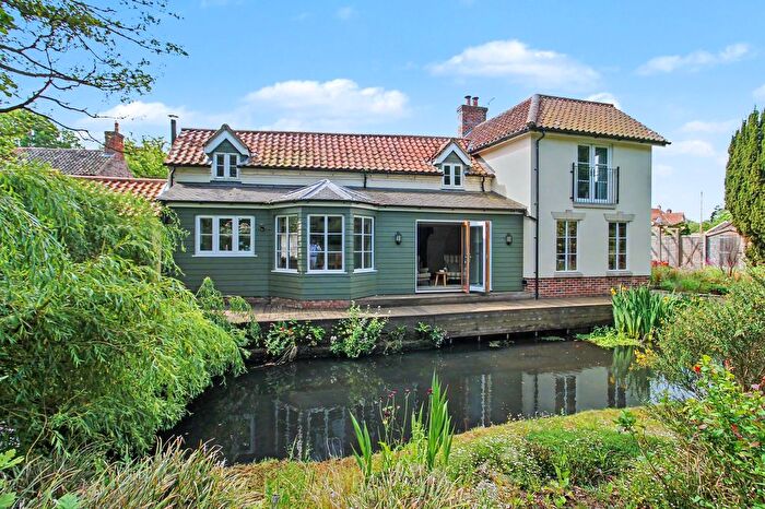 3 Bedroom Detached House For Sale In The Street, Corpusty, Norwich, NR11